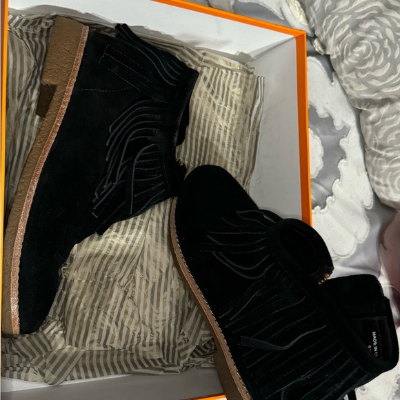 Kate spade Betsie Fringed Black Suede Flat Ankle Boots size 10.5 M - Picture 6 of 6